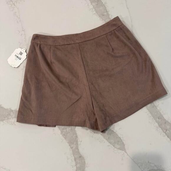 Altar’d State NWT Crossover Faux Suede Mini Skort Skirt Women's Large Mushroom - Picture 7 of 8